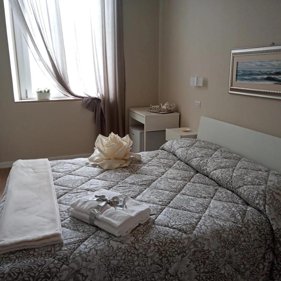 Room 369 Termoli Bagian luar foto